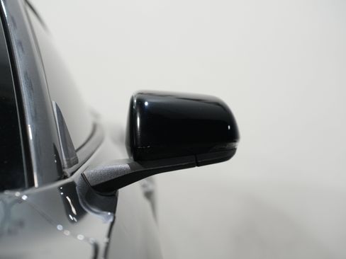 Used 2019 Ford Mustang Shelby GT350 w/ Technology Package image 11