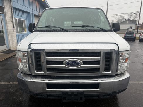 Used 2014 Ford E-250 and Econoline 250 w/ Power Group image 8