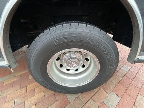 Used 2019 RAM 3500 Laramie image 11