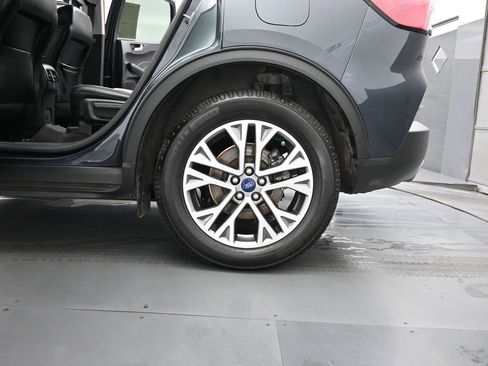 Used 2022 Ford Escape SEL image 21