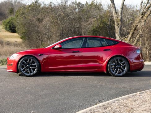 Used 2022 Tesla Model S Plaid image 5