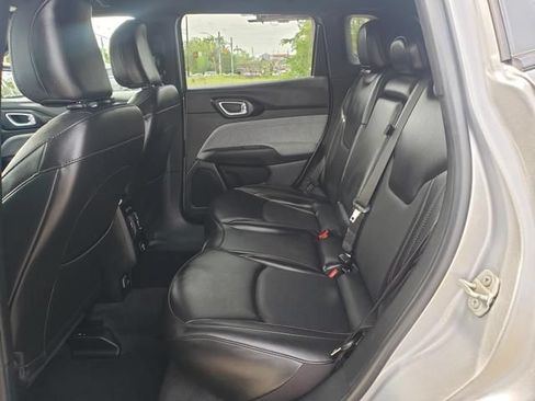 Used 2023 Jeep Compass Latitude AWD/4WD image 12