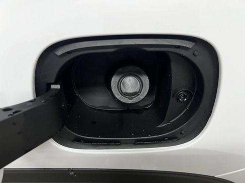 New 2026 Buick Enclave Preferred w/ LPO, Floor Liner Package AWD/4WD image 37