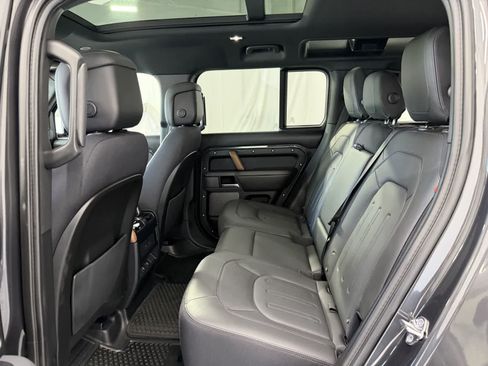 Used 2023 Land Rover Defender 110 X AWD/4WD image 11