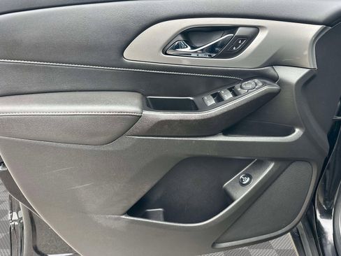 Certified 2023 Chevrolet Traverse LT image 22