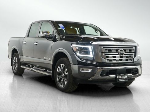 Used 2022 Nissan Titan Platinum Reserve w/ Moonroof Package image 7