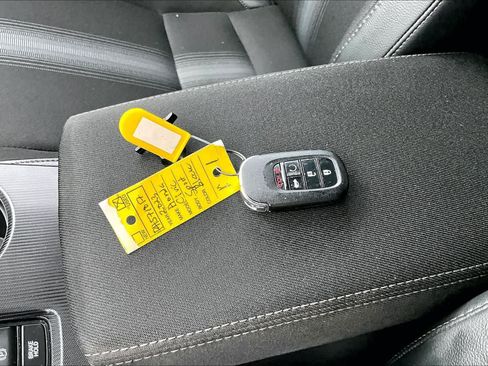 Used 2023 Honda Civic Sport image 15