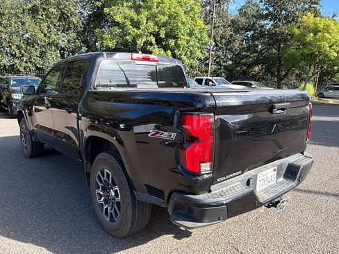 Used 2023 Chevrolet Colorado Z71 w/ Z71 Convenience Package 2 AWD/4WD image 7