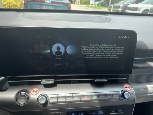 Used 2025 Hyundai Kona SEL FWD image 33