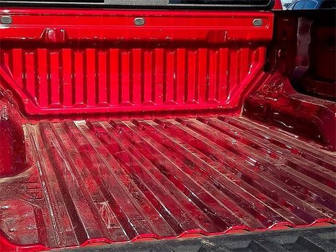 Used 2024 Chevrolet Colorado Trail Boss w/ Technology Package image 11