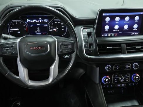 Used 2021 GMC Yukon SLT w/ SLT Premium Package image 12