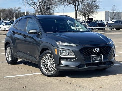 Used 2018 Hyundai Kona SEL image 2