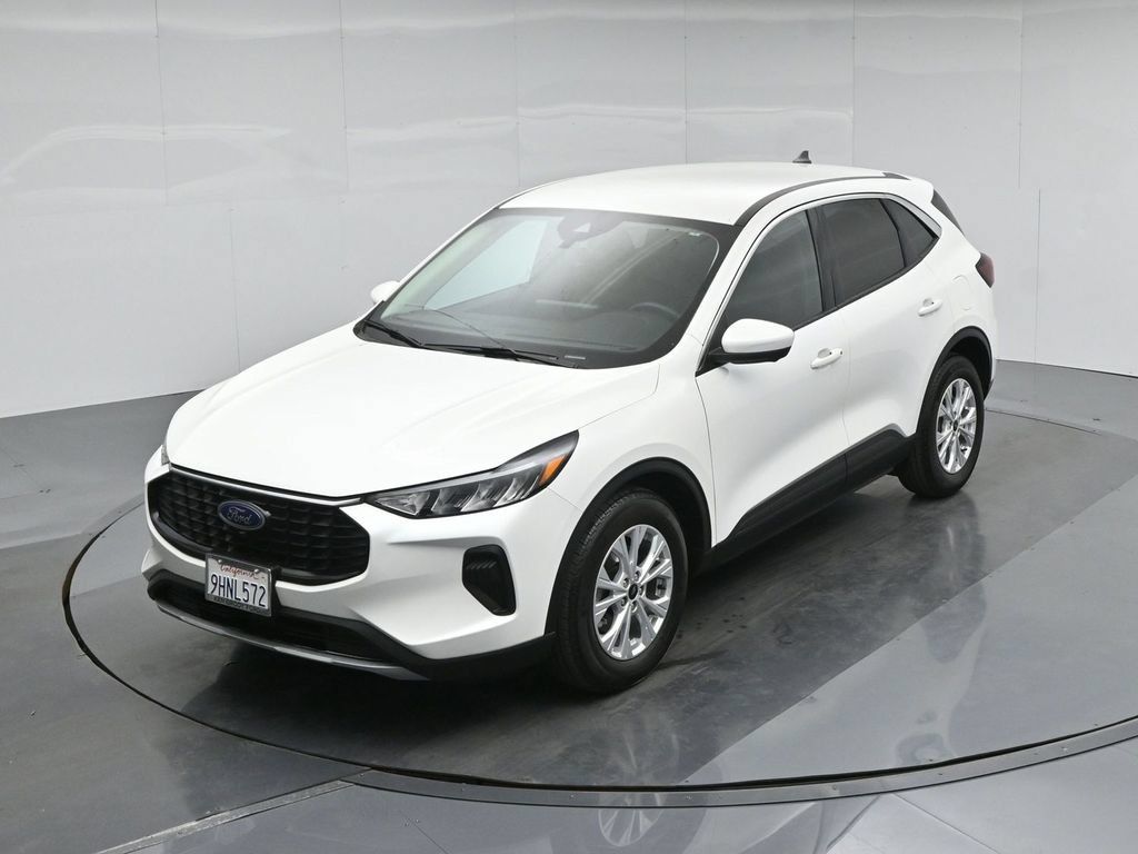 Used 2023 Ford Escape Active w/ Tech Pack #2 FWD image 39