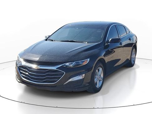 Used 2023 Chevrolet Malibu LS FWD image 2