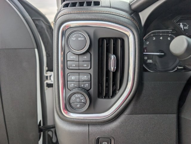 Used 2021 GMC Sierra 1500 AT4 AWD/4WD image 11