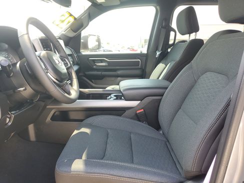 Used 2025 RAM 1500 Big Horn AWD/4WD image 16