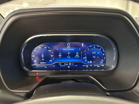 Used 2024 Chevrolet Suburban Z71 w/ Z71 Off-Road Package image 21