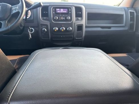 Used 2014 RAM 1500 Express AWD/4WD image 27