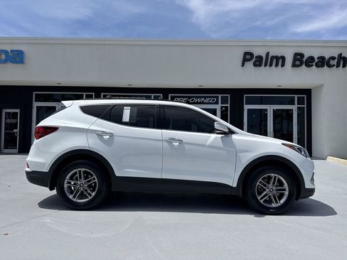 Used 2018 Hyundai Santa Fe Sport w/ 2.4L Value Package 02 FWD image 23
