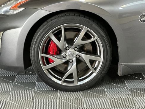 Used 2014 Nissan 370Z Touring w/ Sport Package image 41