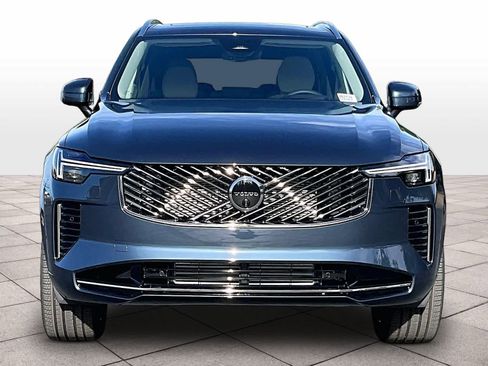 New 2026 Volvo XC90 T8 Ultra w/ Protection Package Premier image 5