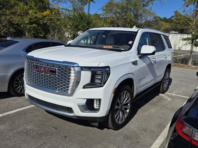Used 2022 GMC Yukon Denali w/ Denali Ultimate Package RWD image 14