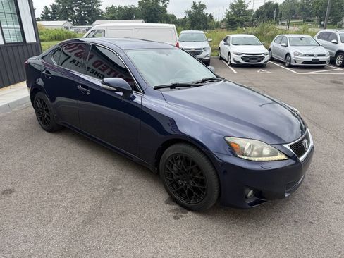 Used 2011 Lexus IS 350 AWD w/ Luxury Plus Value Edition image 4
