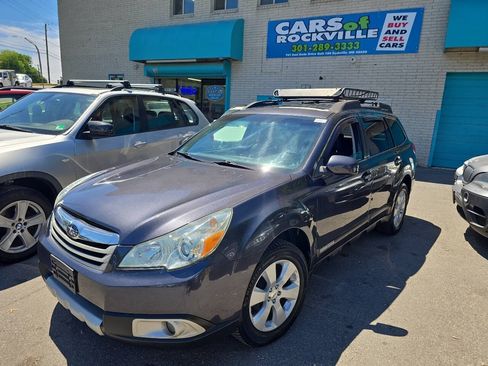 Used 2011 Subaru Outback 2.5i Limited AWD/4WD image 4