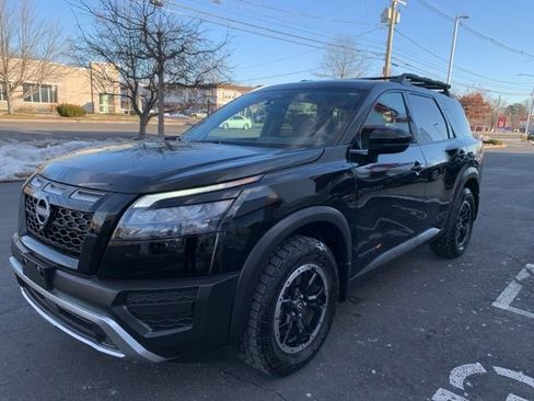 Used 2025 Nissan Pathfinder Rock Creek image 8