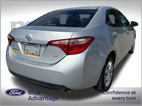 Used 2018 Toyota Corolla LE image 4