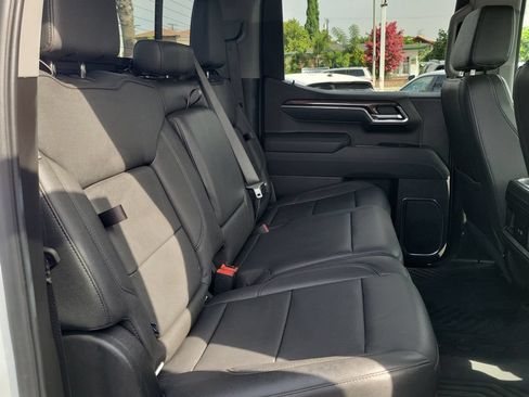 Used 2026 Chevrolet Silverado 1500 LT Trail Boss w/ Safety Package AWD/4WD image 22