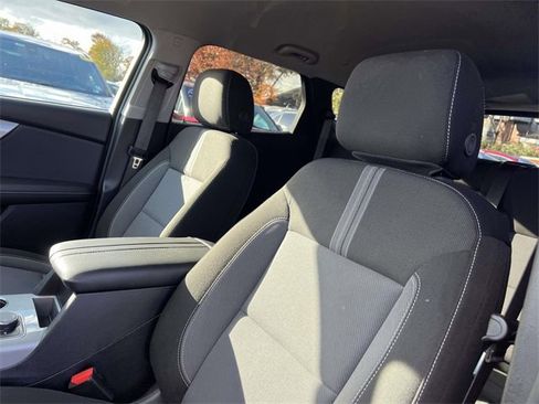 Certified 2025 Chevrolet Blazer LT w/ Convenience Package image 11