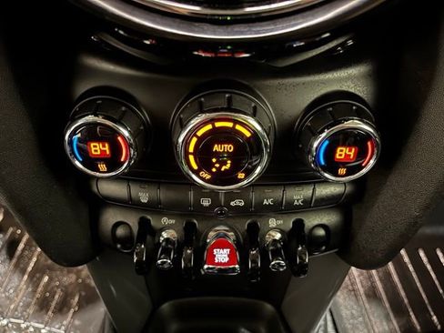 Used 2017 MINI Cooper 2-Door Hardtop image 26