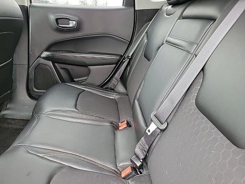 Used 2018 Jeep Compass Latitude w/ Popular Equipment Group image 12