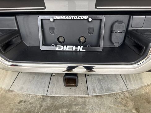 Used 2019 RAM 1500 Laramie w/ Bed Utility Group AWD/4WD image 10