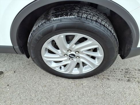 Used 2023 Lincoln Corsair AWD image 8