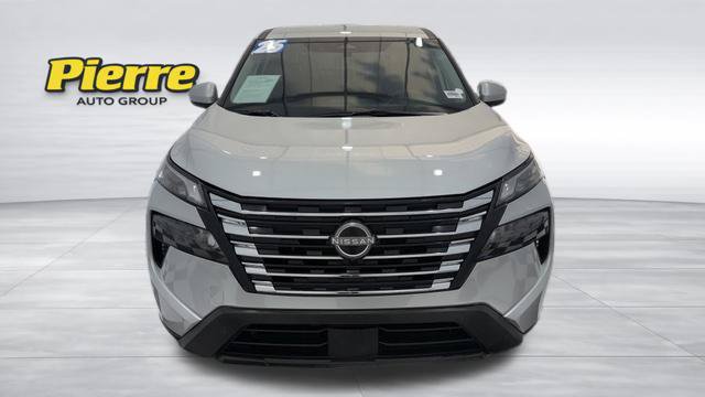 Used 2025 Nissan Rogue SV AWD/4WD image 9