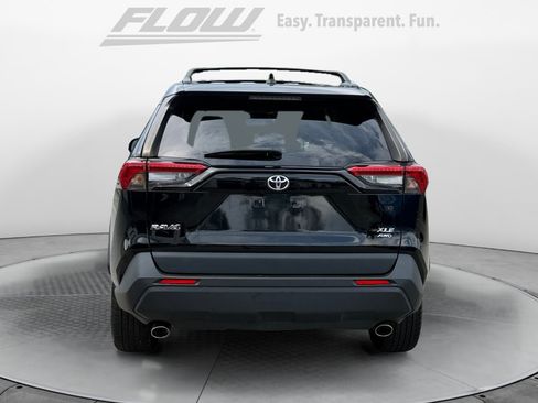Used 2022 Toyota RAV4 XLE Premium AWD/4WD image 8