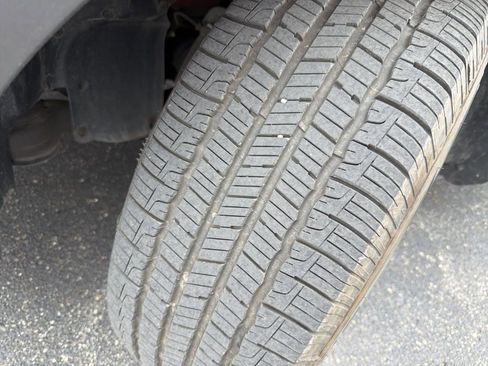 Used 2015 Ford Explorer XLT w/ Equipment Group 202B image 13