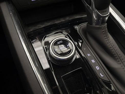 New 2025 GMC Canyon Elevation w/ Convenience Package image 40