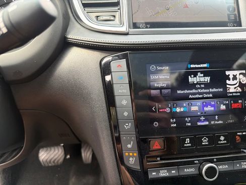 Used 2024 INFINITI QX50 Sport FWD image 28