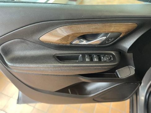 Used 2018 GMC Terrain SLE w/ Driver Convenience Package AWD/4WD image 11