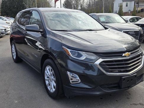 Used 2019 Chevrolet Equinox LT image 3