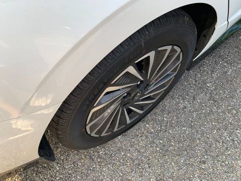 Certified 2024 Hyundai Sonata Limited FWD image 5