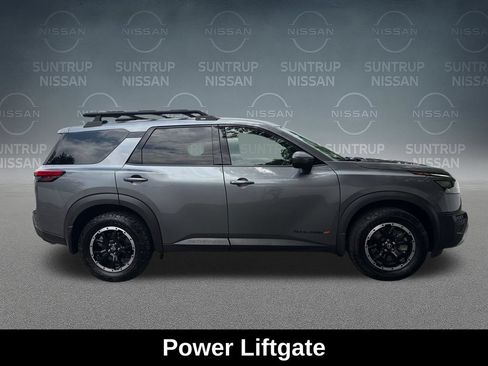Used 2025 Nissan Pathfinder Rock Creek AWD/4WD image 14