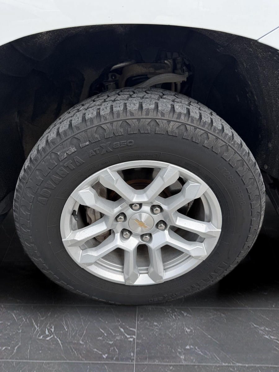 Used 2023 Chevrolet Silverado 1500 LTZ w/ LTZ Convenience Package II AWD/4WD image 17