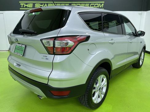 Used 2017 Ford Escape SE image 10