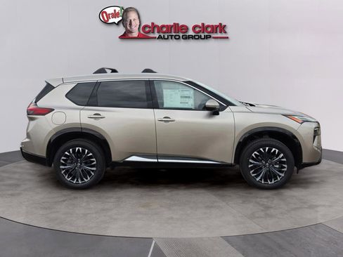 New 2026 Nissan Rogue Platinum AWD/4WD image 7