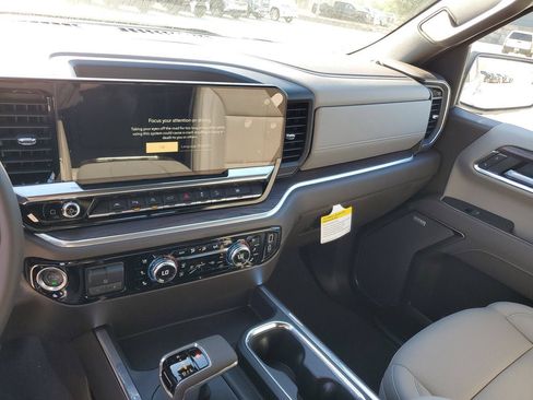 New 2026 GMC Sierra 1500 SLT w/ SLT Premium Plus Package AWD/4WD image 29