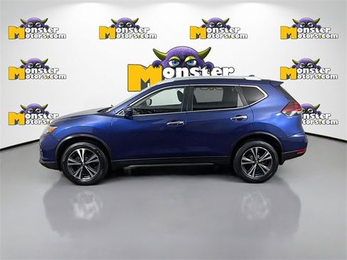 Used 2020 Nissan Rogue SV image 8